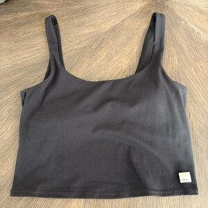 Vuori Daily Crop Tank